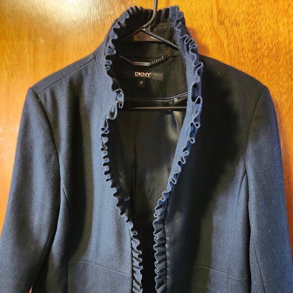 Women's Size 12 DKNY Black Wool Blend Ruffle Trim Overcoat - Picture 1 of 9